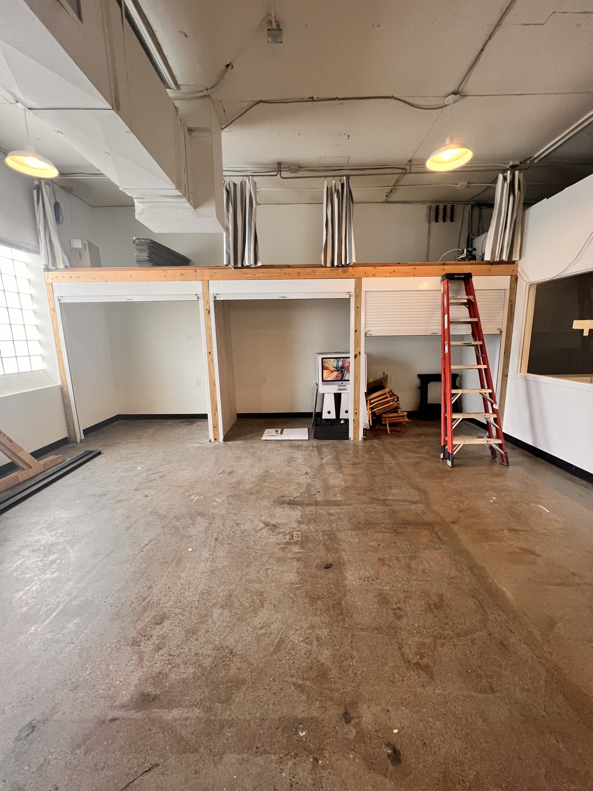 Interior view of commercial property at 2520 Lyndale Ave South, Minneapolis, MN 55405.