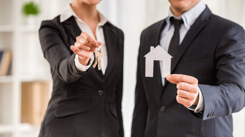 Your step-by-step guide to becoming a successful real estate agent.